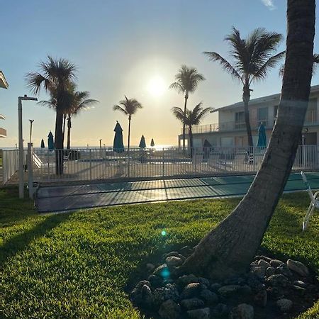 Sunrise Ocean Suites ヒルスボロ・ビーチ エクステリア 写真