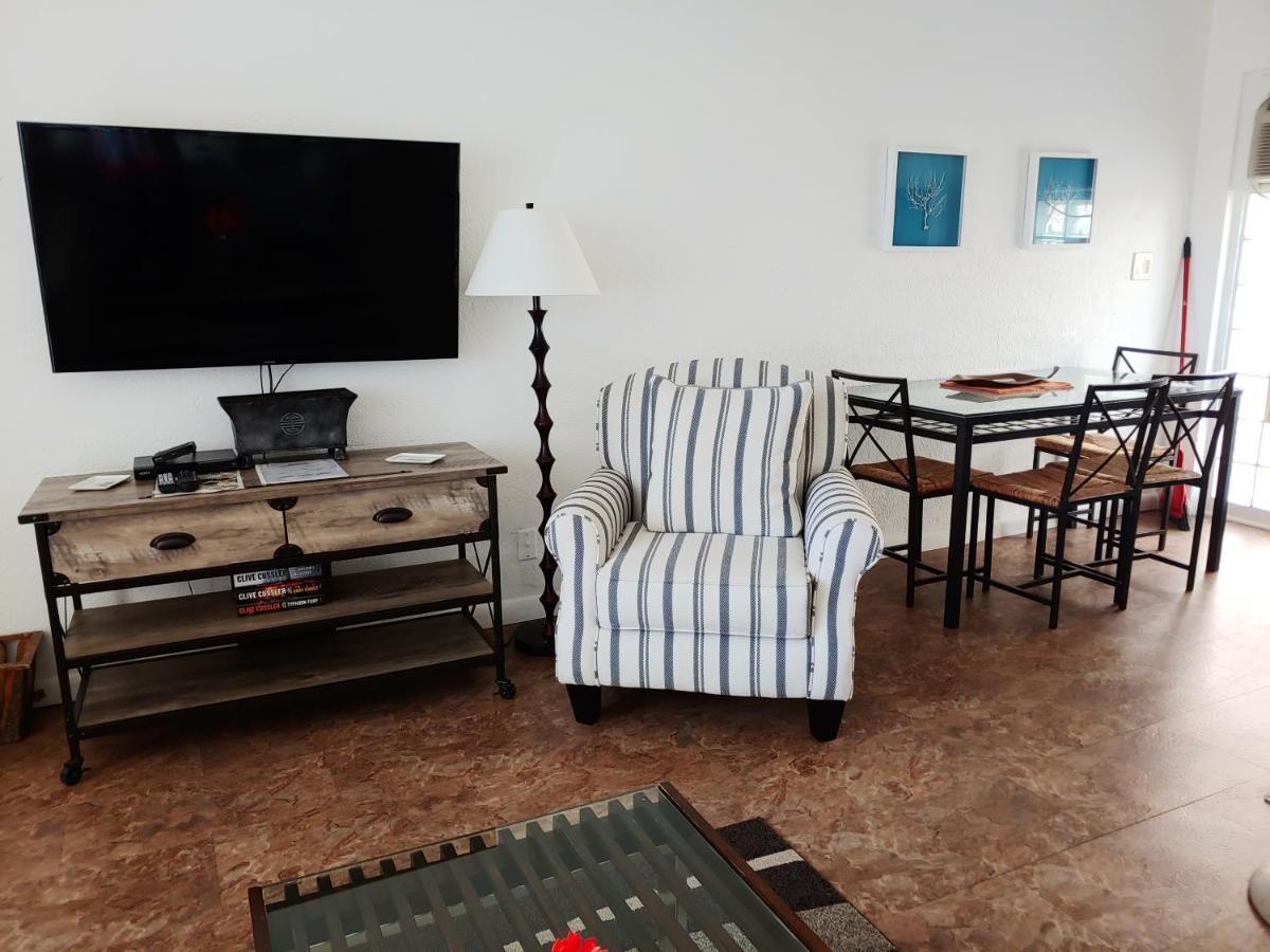 Sunrise Ocean Suites ヒルスボロ・ビーチ エクステリア 写真