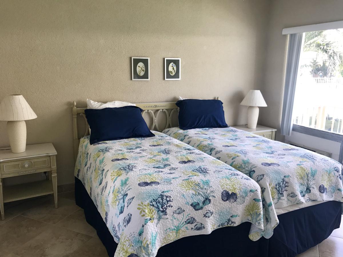 Sunrise Ocean Suites ヒルスボロ・ビーチ エクステリア 写真