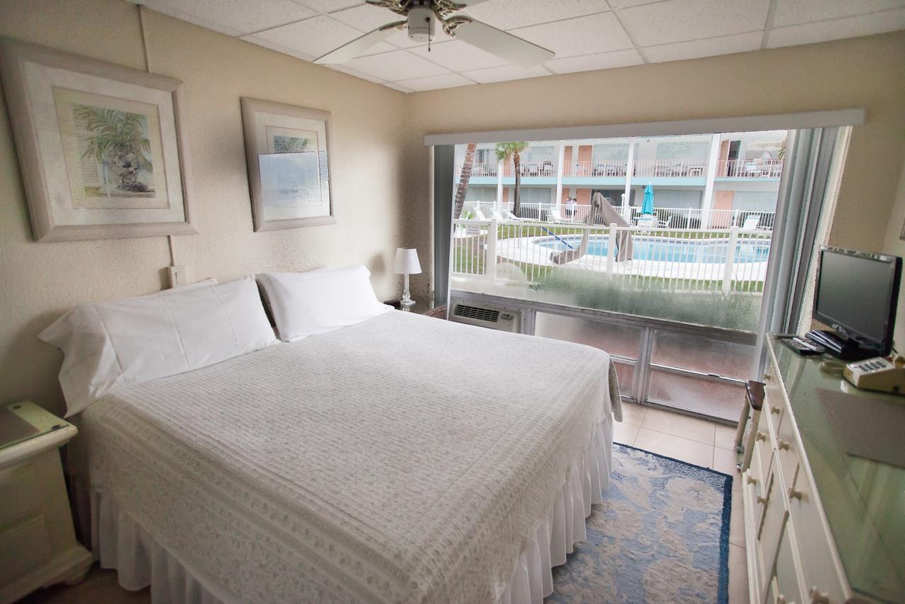 Sunrise Ocean Suites ヒルスボロ・ビーチ エクステリア 写真