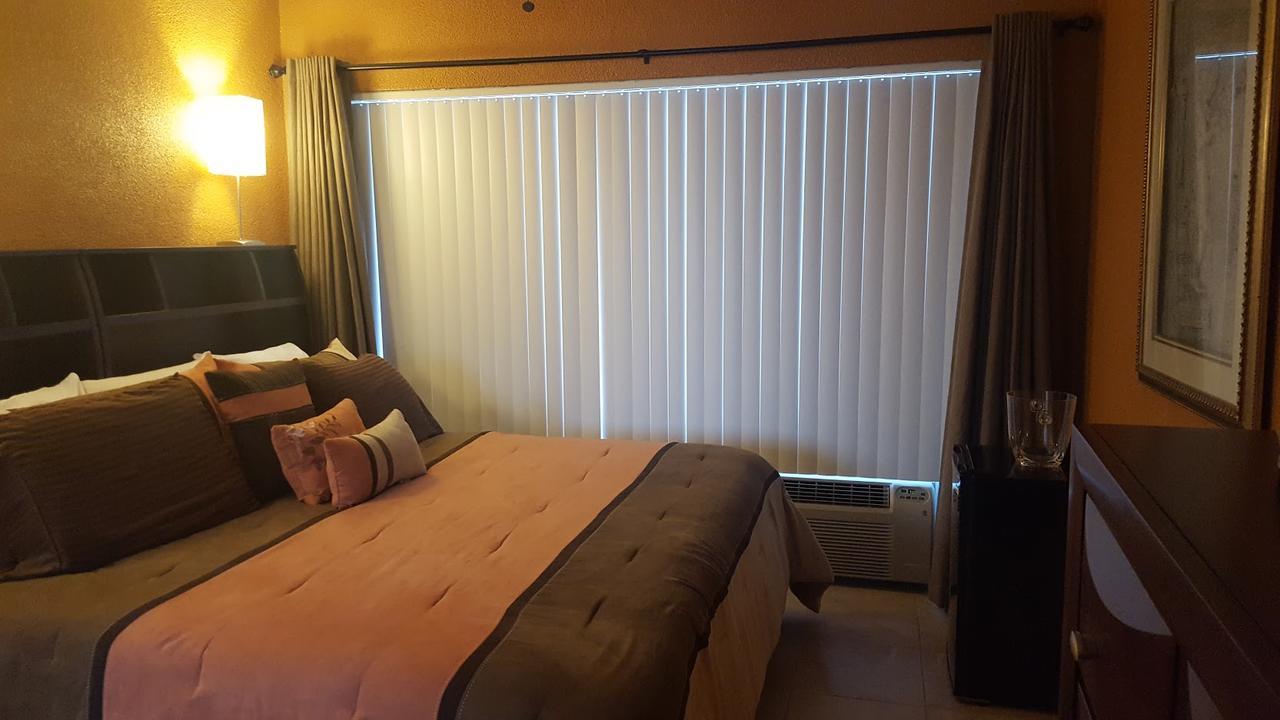 Sunrise Ocean Suites ヒルスボロ・ビーチ エクステリア 写真